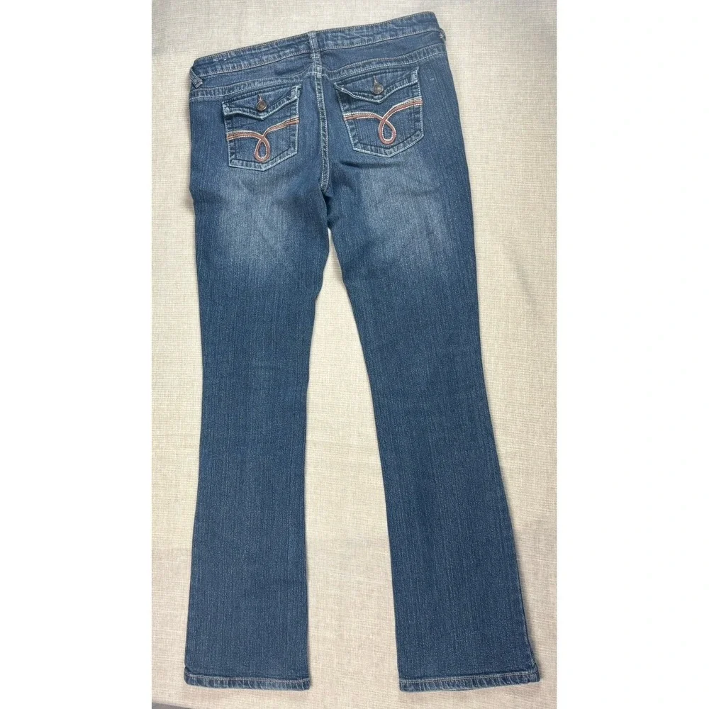 Rue‎ 21 Jeans Women's Size 5/6 Regular (W36 L32) Low-Rise Boot Cut Embroidery